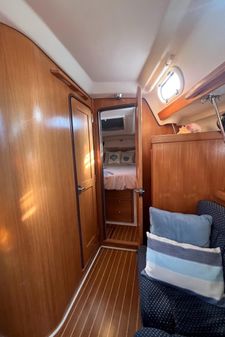 Catalina 350 image