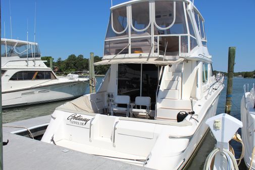 Sea Ray 550 Sedan Bridge image