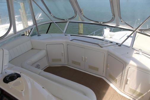 Sea Ray 550 Sedan Bridge image