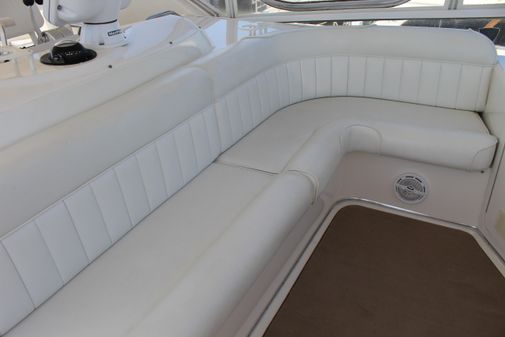 Sea Ray 550 Sedan Bridge image