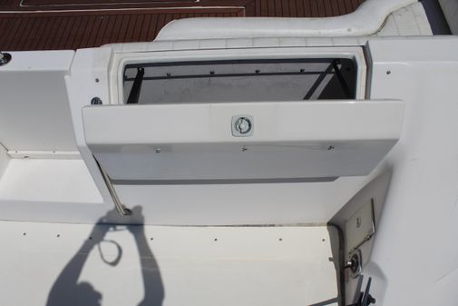 Sea Ray 550 Sedan Bridge image