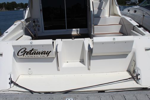 Sea Ray 550 Sedan Bridge image