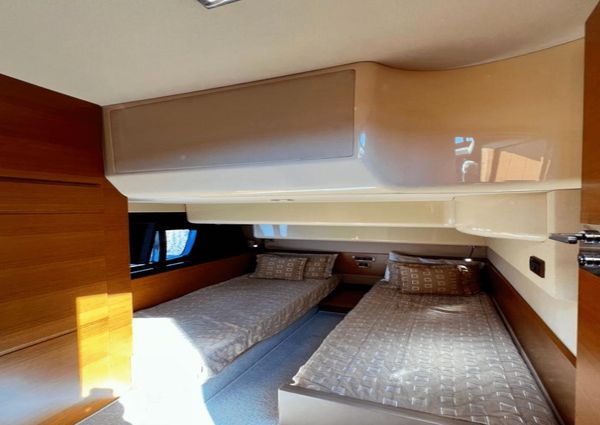 Azimut 47 Flybridge image