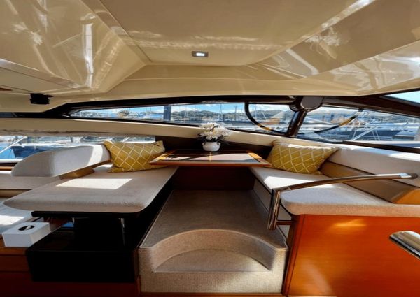 Azimut 47 Flybridge image