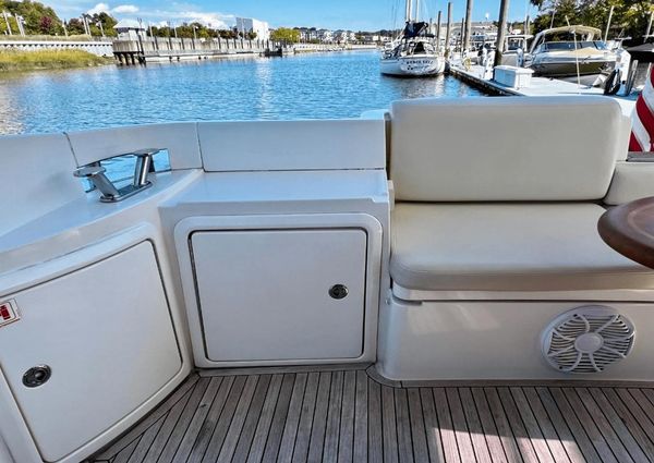 Azimut 47 Flybridge image