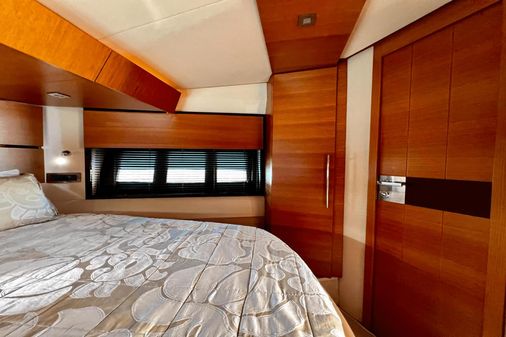 Azimut 47 Flybridge image