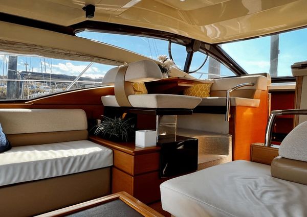 Azimut 47 Flybridge image