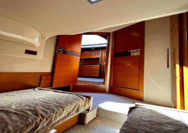 Azimut 47 Flybridge image