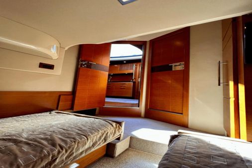 Azimut 47 Flybridge image