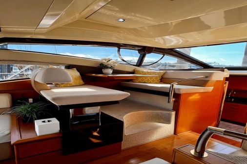 Azimut 47 Flybridge image