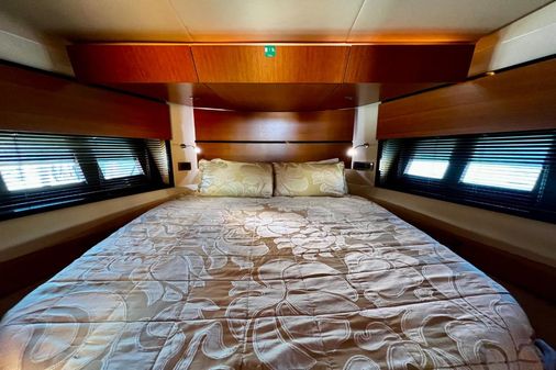 Azimut 47 Flybridge image