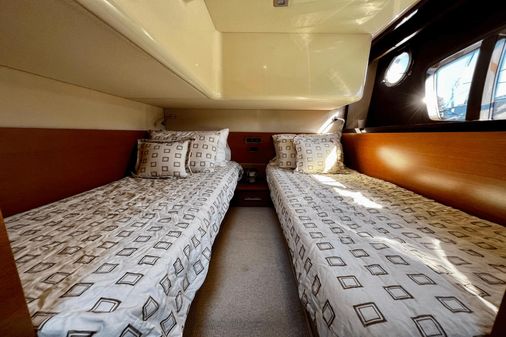 Azimut 47 Flybridge image