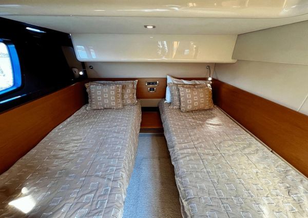 Azimut 47 Flybridge image