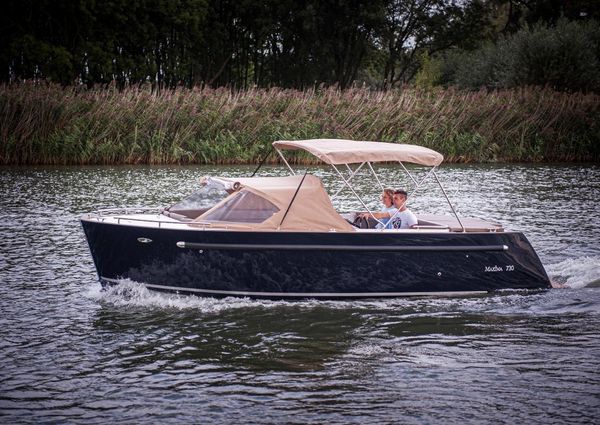 Maxima 730-CRUISER-BOAT image