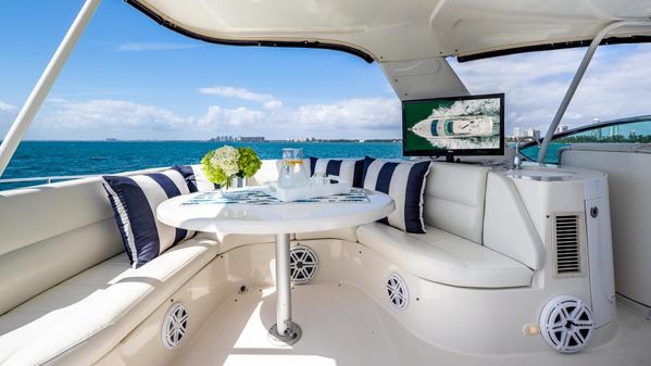 Carver 56 Voyager image