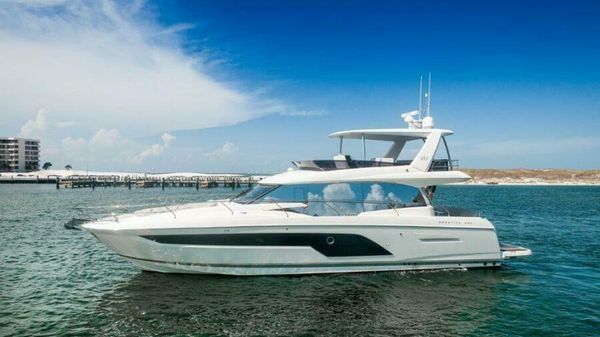 Prestige 590 flybridge 