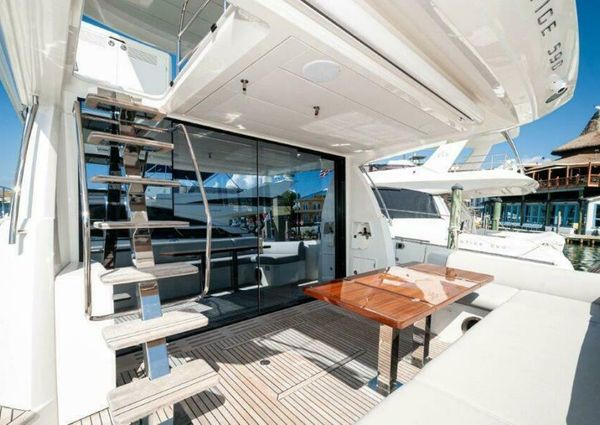 Prestige 590 flybridge image