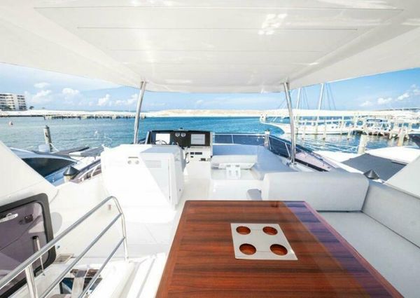 Prestige 590 flybridge image