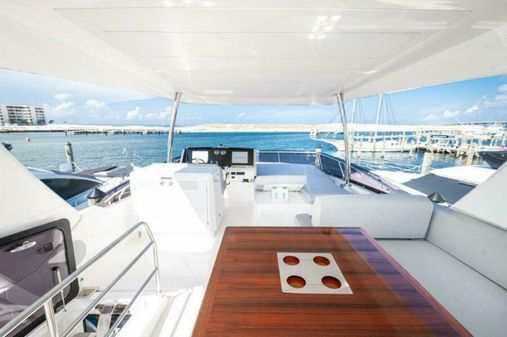 Prestige 590 flybridge image