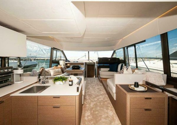 Prestige 590 flybridge image