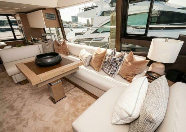 Prestige 590 flybridge image