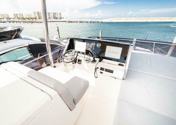 Prestige 590 flybridge image