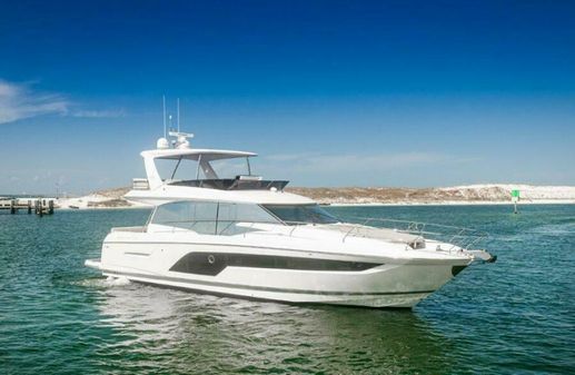 Prestige 590 flybridge image