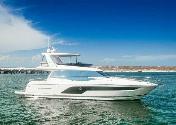 Prestige 590 flybridge image