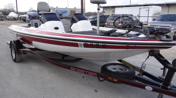 Skeeter SX 180