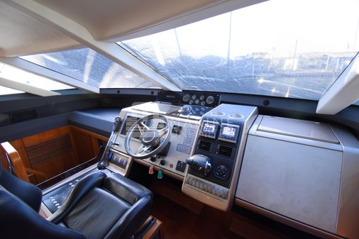 Fairline SQUADRON-58 image