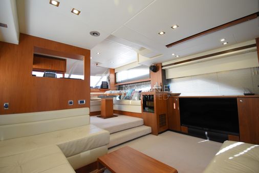 Fairline SQUADRON-58 image