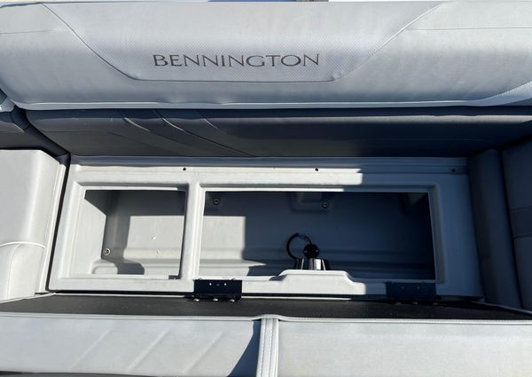 Bennington 22-SXL image