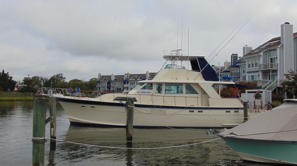 Hatteras Yachtfish 