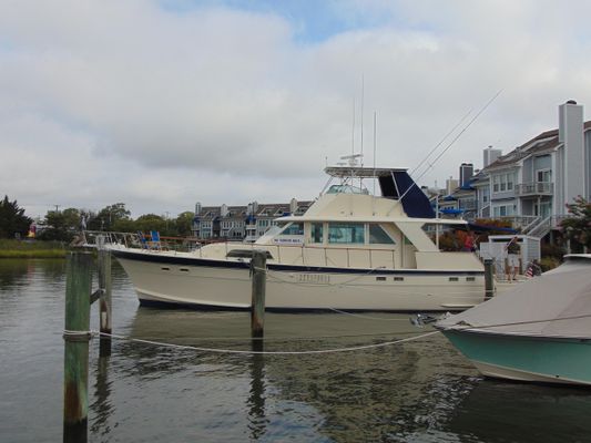 Hatteras Yachtfish - main image