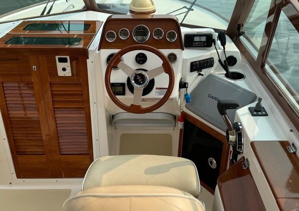 Hunt Yachts Harrier 25 image