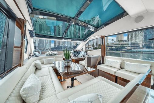 Galeon 510 Sky image