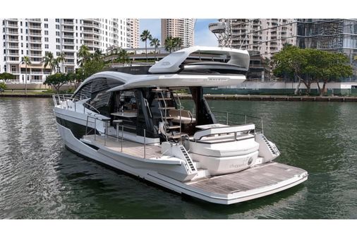 Galeon 510 Sky image