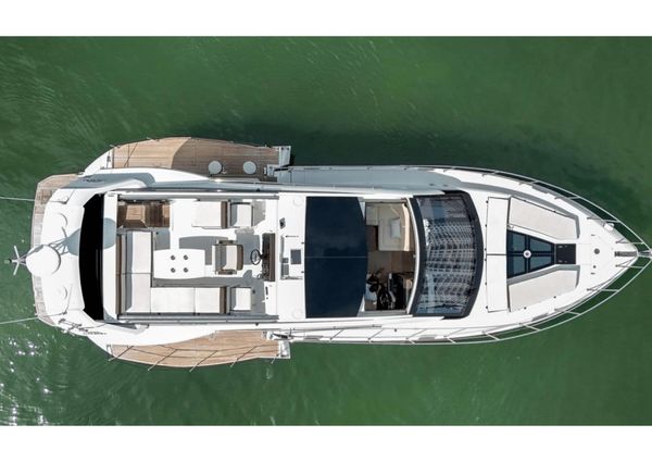 Galeon 510 Sky image