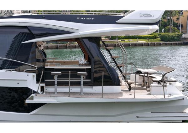 Galeon 510 Sky image