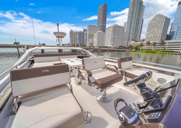 Galeon 510 Sky image