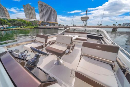 Galeon 510 Sky image