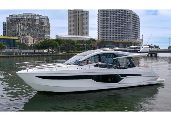 Galeon 510 Sky image