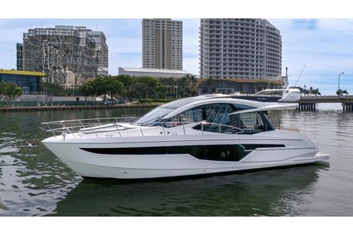 Galeon 510 Sky image