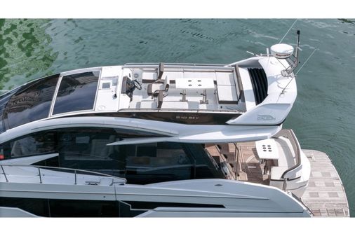 Galeon 510 Sky image