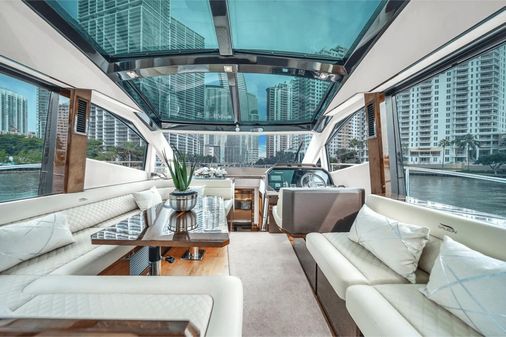 Galeon 510 Sky image