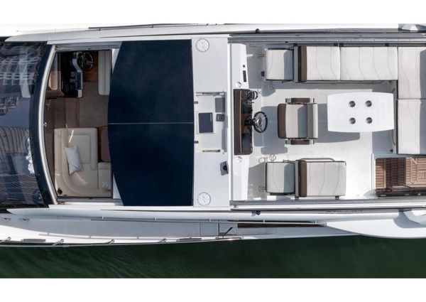 Galeon 510 Sky image