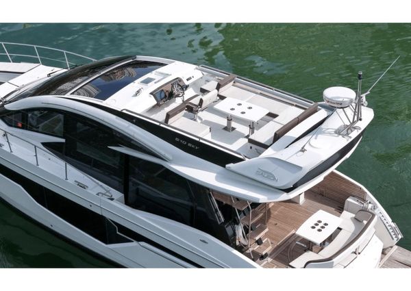 Galeon 510 Sky image