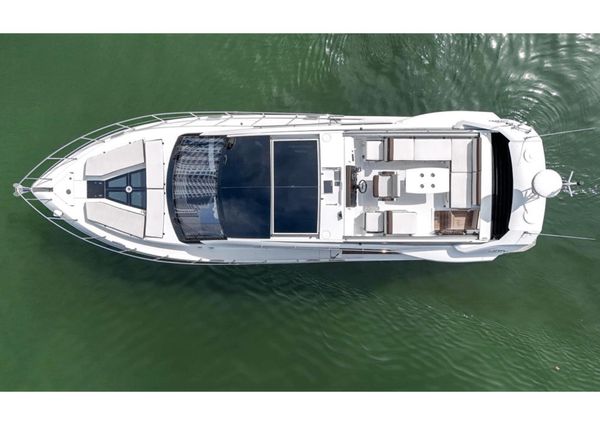 Galeon 510 Sky image