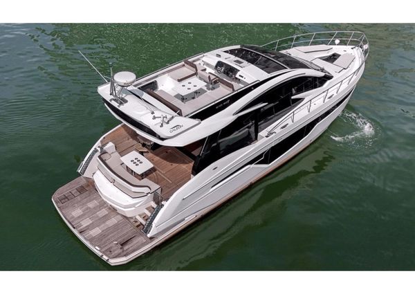 Galeon 510 Sky image