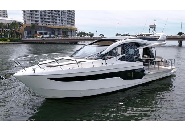 Galeon 510 Sky image